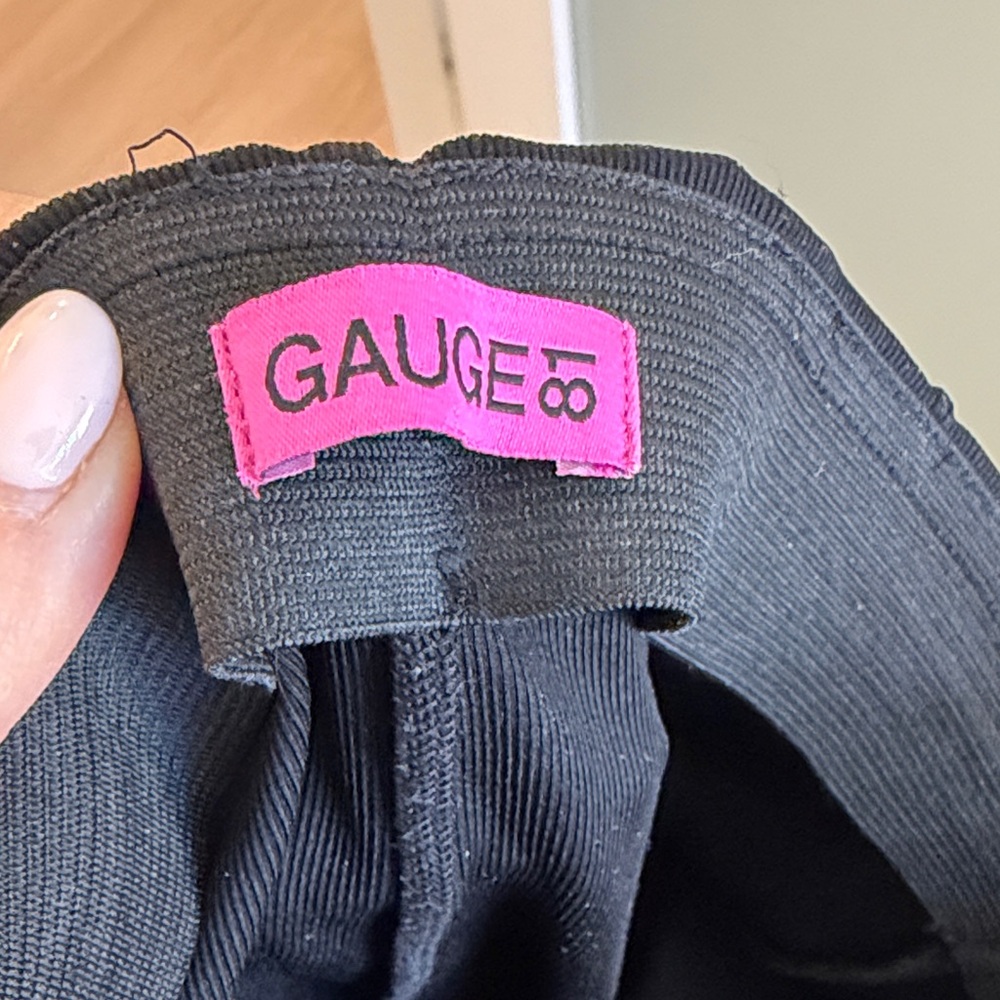 Gauge81 Black stirrup leggings